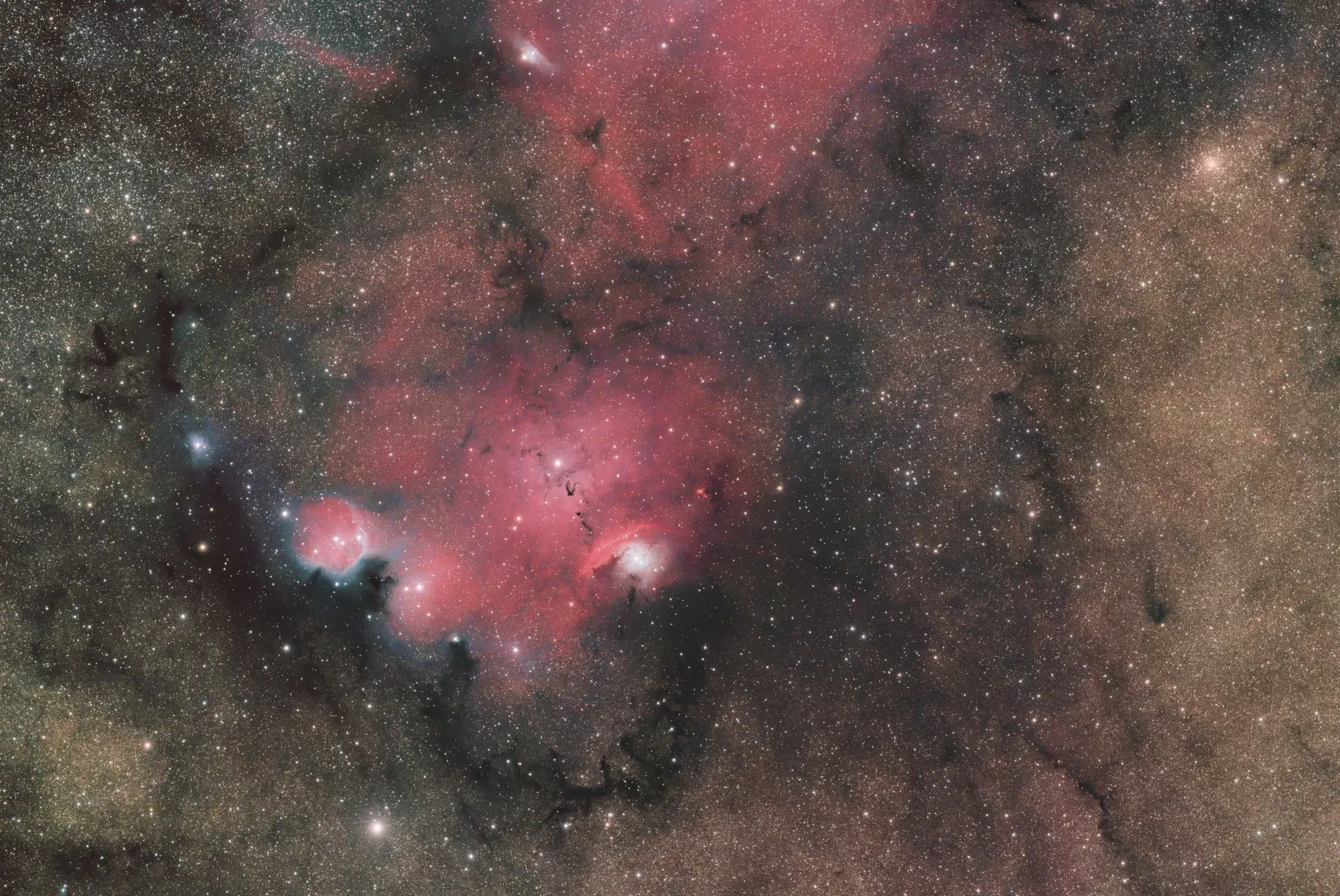 IC 4685