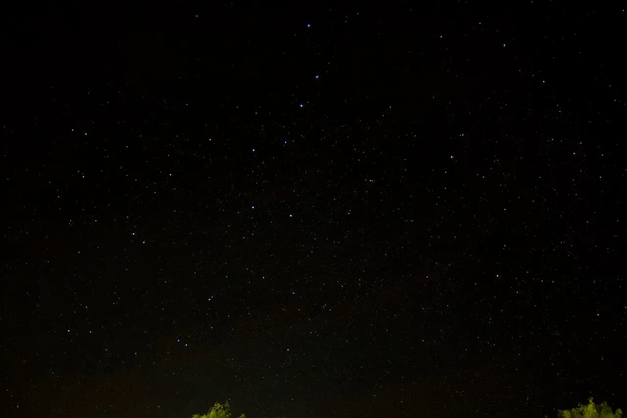  Check out the Big Dipper here in the North sky. This was a 15 second shot with the DSLR where I was staying. You can see the tree tops lit up at the very bottom from the neighbor’s back porch lights. 