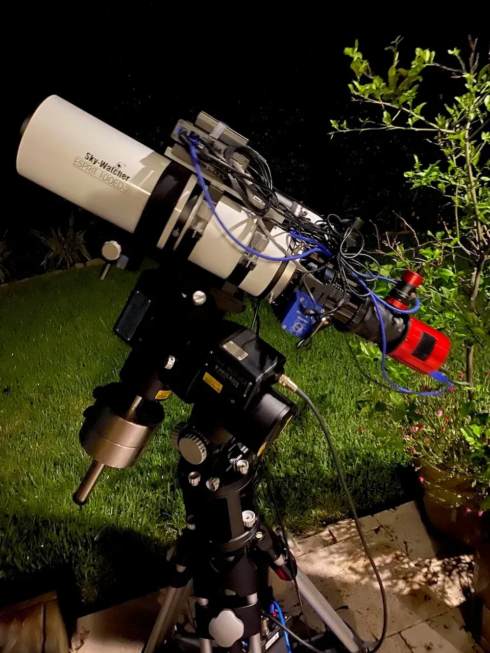  Wow, look at that jumble of wires. I did my best to tie everything up, but it still looks like quite a mess. 