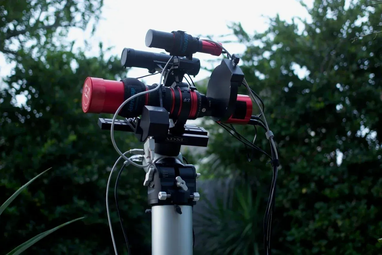 A modern, portable, astrophotography setup with the Rainbow Astro RST-135